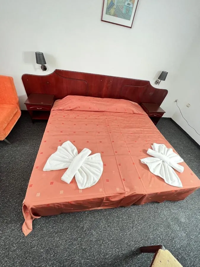 Dahlia Garden Hotel Золотые Пески